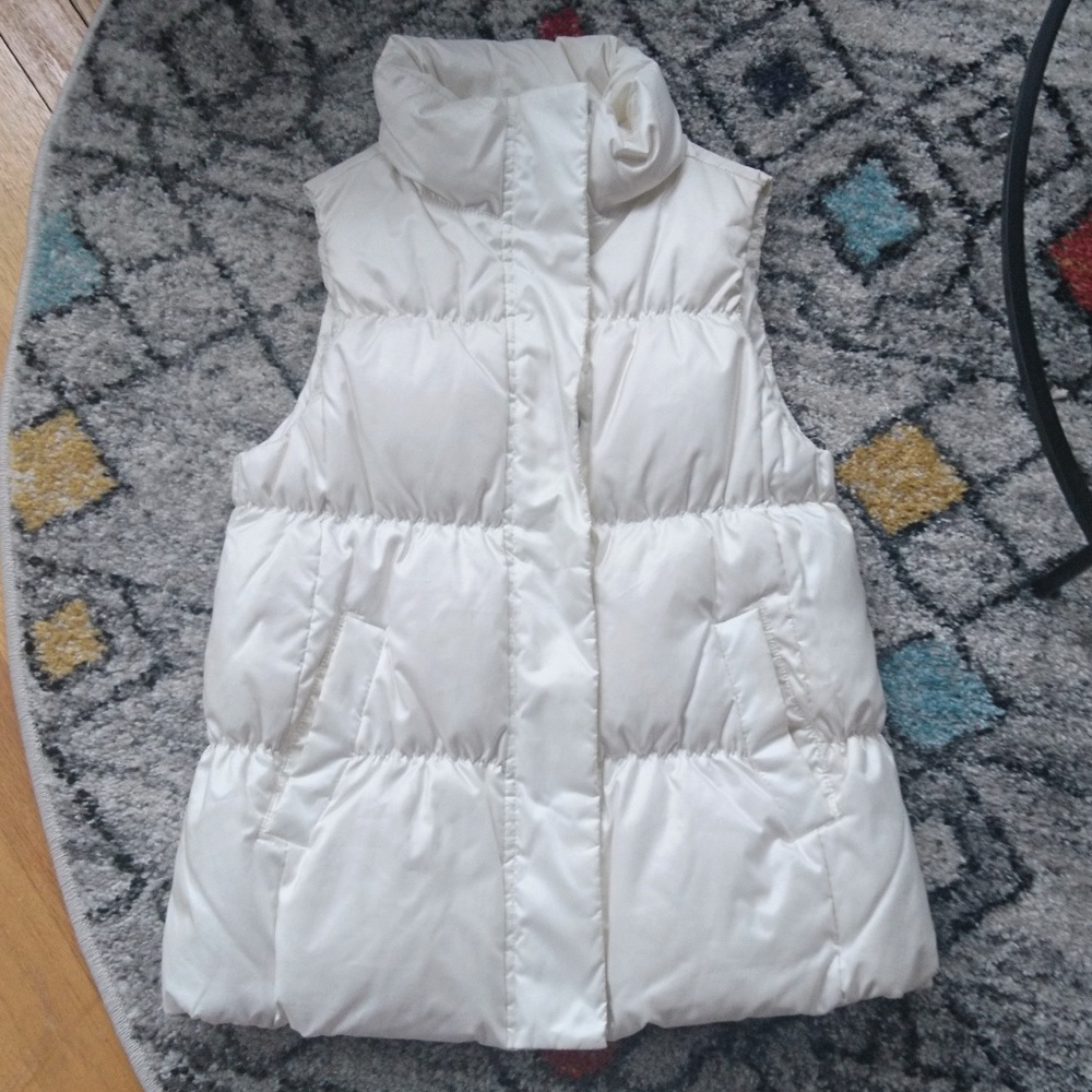 Gap down vest